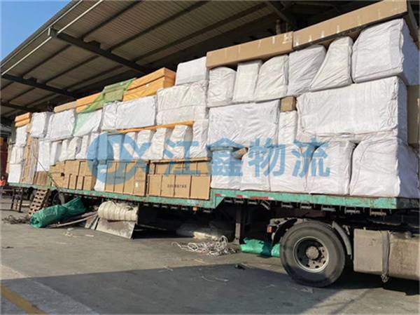 成都到哈密專線-成都到哈密貨運(yùn)專線-成都到哈密直達(dá)專線